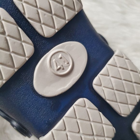 Blue Water Proof Slip on Sandals Clogs, 7.5M, 9.5W - Picture 6 of 6